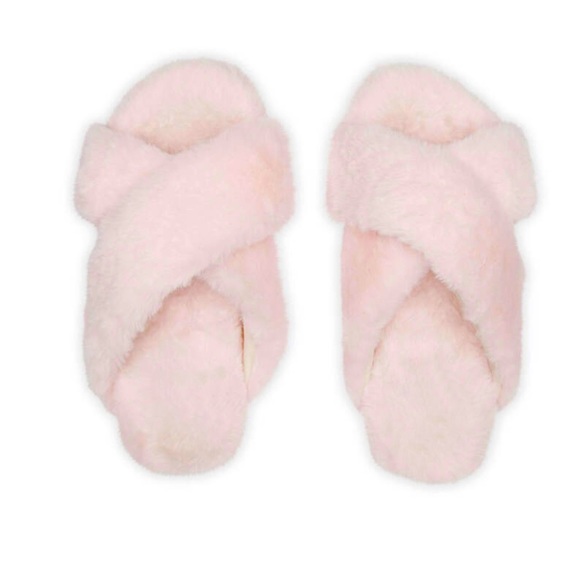 🔆3/$30 New Blush Pink Faux Fur Slippers - Picture 3 of 4